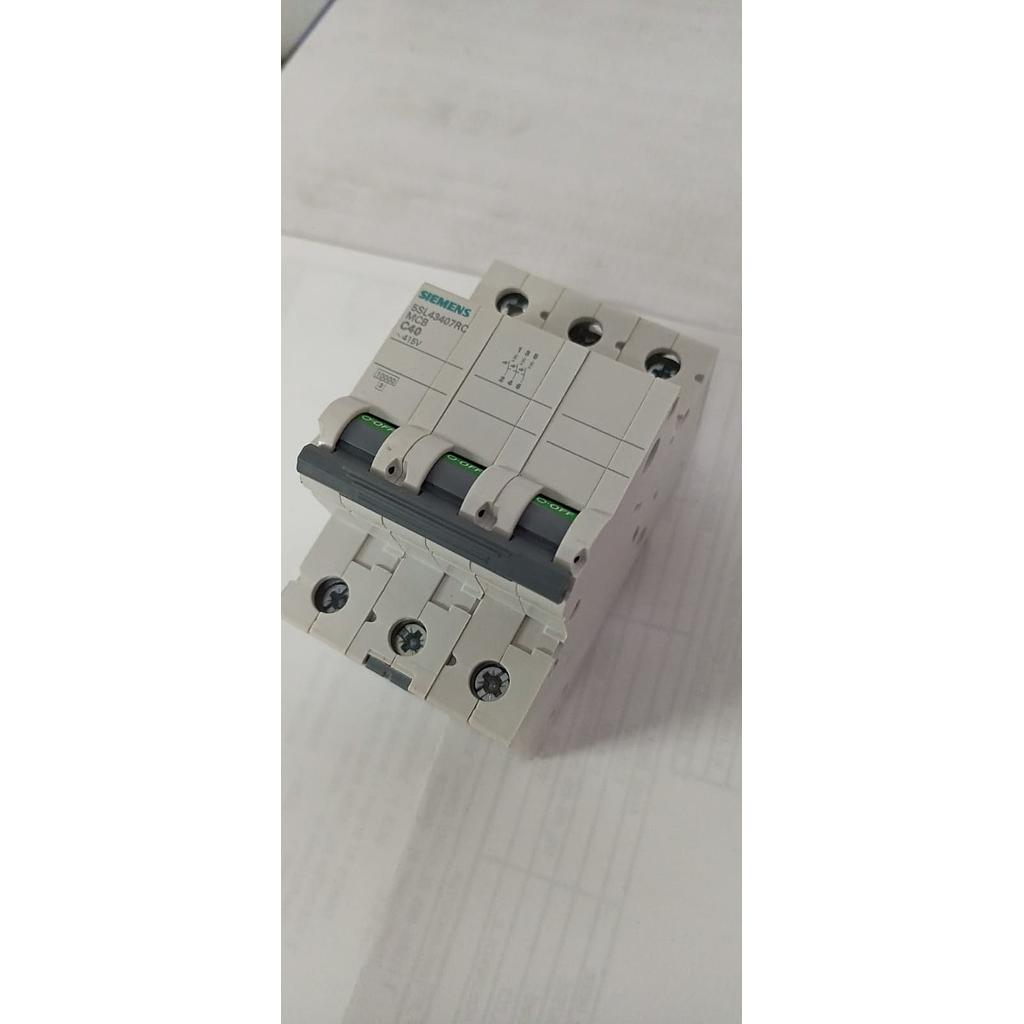 BREAKER RIEL DIN 3P 40A 240V 10KA .5SL4340-7RC  COD: S23983