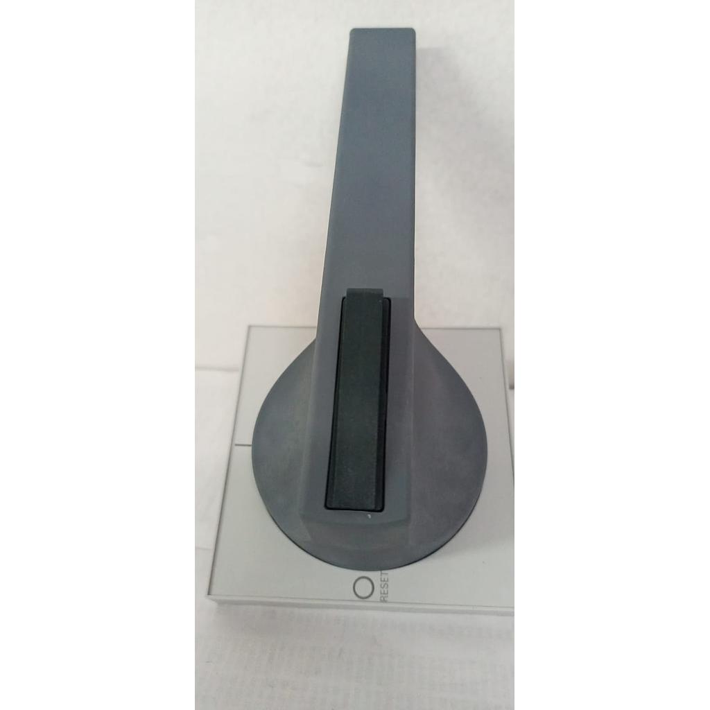 MANILLA GRIS OSCURO/VERDE AZULADO BASIC PANEL GRIS CLARO REPUESTO PARA ACCIONAMIENTO DE PUERTA 8UC7310-1BD  COD: S29957